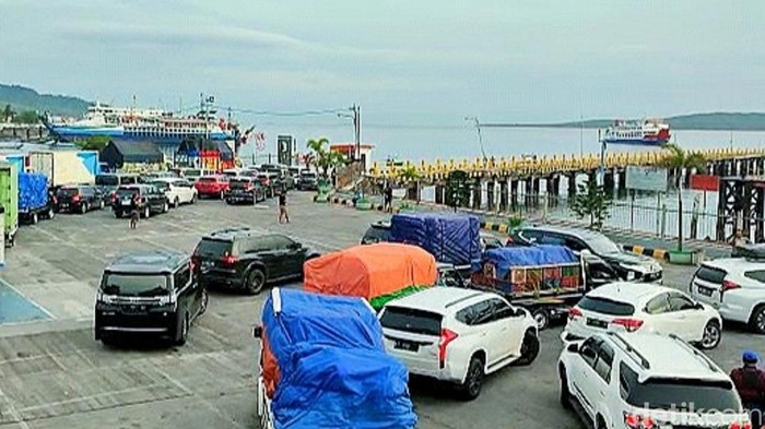 Pelabuhan Ketang Banyuwangi