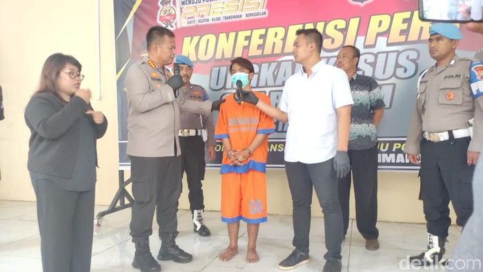 Pelaku pembunuhan pria di lapangan desa di Sidoarjo