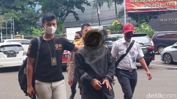 Penampakan Pelaku Kasus Pelecehan di KRL Sudimara