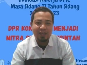 Formappi Kritik DPR: Jangan Hanya Tanya dan Puas Diri dengan Pemerintah