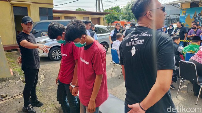 Pengungkapan tersangka perusakan kantor MUI Lampung. (Tommy Saputra/detikSumut)