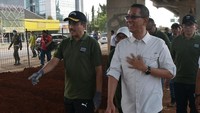 Dalam kegiatan tersebut Penjabat Gubernur DKI Jakarta Heru Budi Hartono didampingi Wali Kota Jakarta Timur M Anwar.