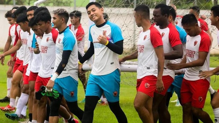 PSM Makassar menggelar latihan di Stadion Kalegowa jelang laga tunda Liga 1 melawan Barito Putera.