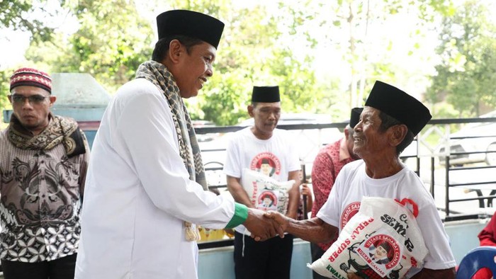 Relawan Ustaz Sahabat (Usbat) Ganjar Kabupaten Deli Serdang, Sumatera Utara (Sumut) Relawan Ustaz Sahabat (Usbat) Ganjar Kabupaten Deli Serdang, Sumatera Utara (Sumut).