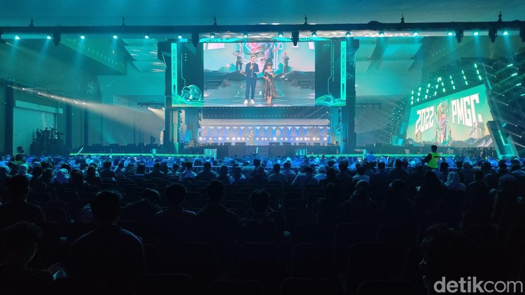 Serunya Nonton PUBG Mobile Global Championship (PMGC) 2022 di Jiexpo PUBG Mobile Global Championship (PMGC) 2022 telah dimulai. Keseruannya disuguhkan di Jiexpo Kemayoran, dari 6-8 Januari 2023. Berikut potret kemeriahannya.