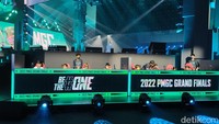 PUBG Mobile Global Championship (PMGC) 2022 telah dimulai. Keseruannya disuguhkan di Jiexpo Kemayoran, dari 6-8 Januari 2023. Berikut potret kemeriahannya.