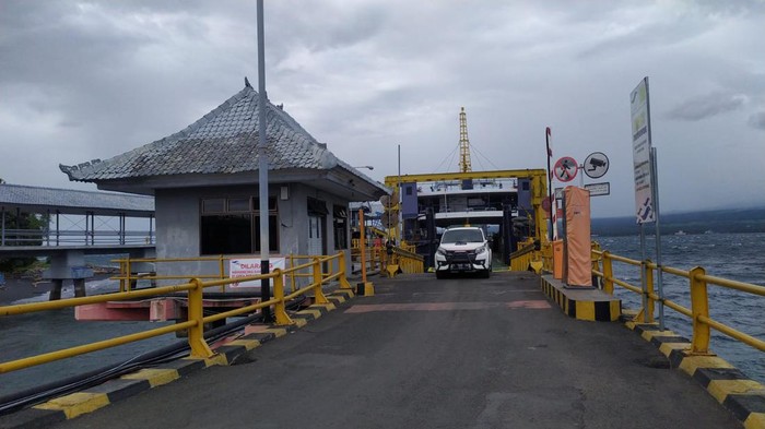 Situasi Pelabuhan Gilimanuk, Jumat (6/1/2023). (I Putu Adi Budiastrawan/detikBali).