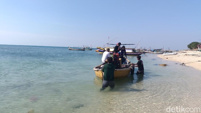 Snorkeling di Gili Ketapang Probolinggo