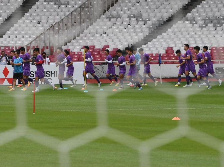 Timnas Vietnam Puji Rumput GBK Saat Latihan Jelang Semifinal