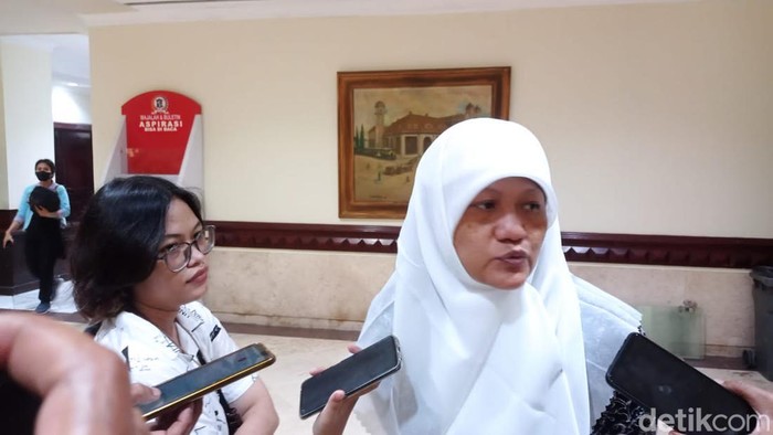 Wakil DPRD Surabaya Reni Astuti