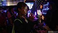 Aplikasi media sosial Helo menggelar “HELOPHORIA”, sebuah ajang selebrasi komunitas dan para kreator yang telah mewarnai perjalanannya selama dua tahun di Indonesia. Didukung oleh Intel, acara yang bertempat di M Bloc Space ini dihadiri oleh ratusan kreator Helo yang diajak untuk mengikuti rangkaian kegiatan kreatif dan interaktif dengan tema yang unik seperti hiburan, makanan, hingga olahraga.