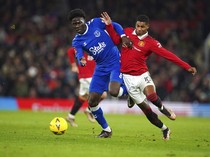 Everton Bisa Jadi Batu Sandungan untuk MU