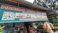 Toko manisan Halua Langkat di jalan lintas Sumateta Medan - Banda Aceh, Stabat Baru. (Sendi Febryanto/detikSumut)