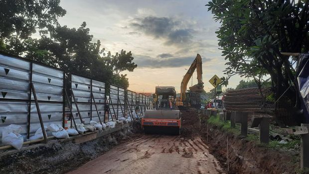 Hutama Karya garap konstruksi pengerasan di Gerbang Tol Pasar Rebo