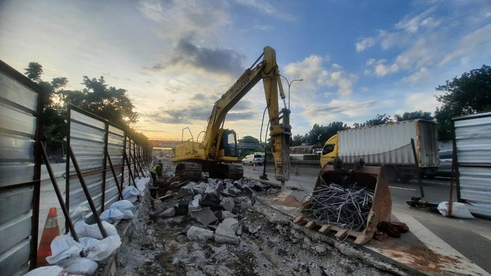Hutama Karya garap konstruksi pengerasan di Gerbang Tol Pasar Rebo