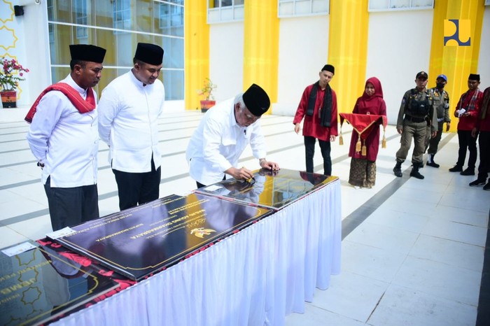 Masjid Agung Dharmasraya di Sumbar Diresmikan