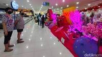 Ornamen Imlek di Pasar Atom Surabaya/Foto: Praditya Fauzi Rahman/detikJatim