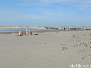 Menikmati Paris di Indramayu