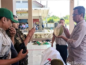 Festival Durian Sukabumi Diwarnai Protes Peserta