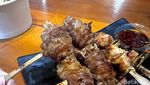 Viral Gerobak Angkringan Sate Jepang di Bekasi, Ini Menunya