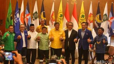 Momen Airlangga, Zulhas hingga AHY Kumpul di Dharmawangsa