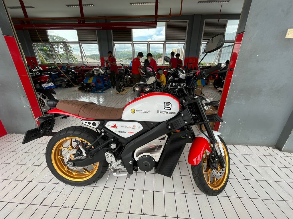 Bengkel konversi motor BBM ke Listrik/Sylke Febrina Laucereno-detikcom