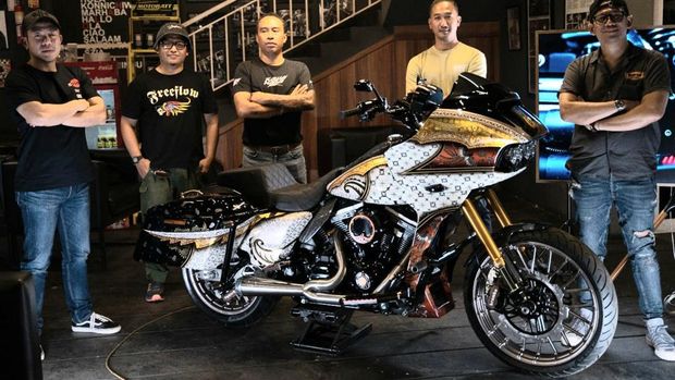 Hasil modifikasi Harley-Davidson Surui Motor Garage