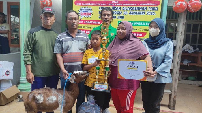 Lomba lato-lato yang digelar di Sidoarjo sudah rampung. Juaranya yakni Chesta Khadafi (10), warga Kecamatan Sedati.