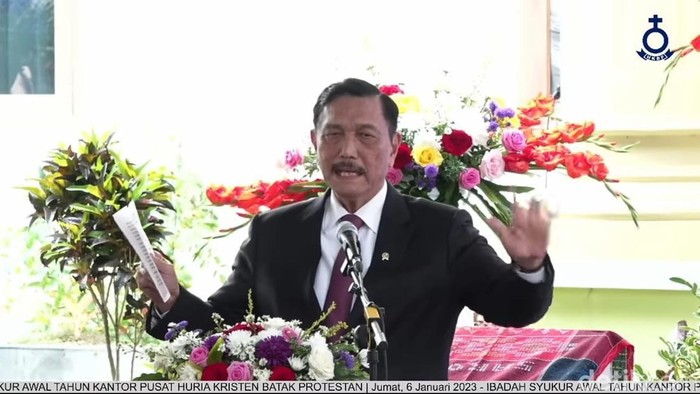 Luhut Binsar Pandjaitan saat berikan sambutan dalam Ibadah Syukur Awal Tahun Kantor Pusat HKBP