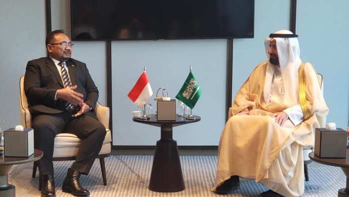 Menag Yaqut Cholil Qoumas dan Menteri Haji dan Umrah Arab Saudi Tawfiq F Al Rabiah
