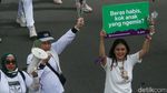 Aksi Emak-emak Suarakan Perlindungan Anak di CFD