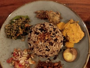 Mencicipi Aneka Kuliner Khas Manggarai di Labuan Bajo