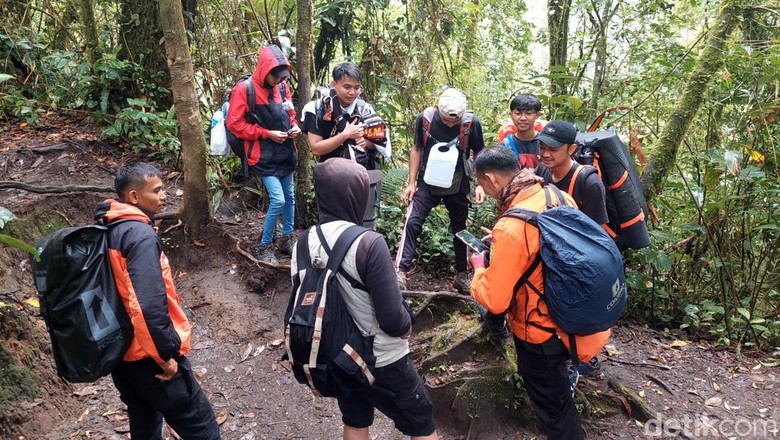 Gunung Marapi Kembali Buka Mendaki Di Sini Bisa Pesan Online