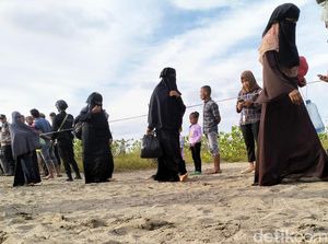 184 Pengungsi Rohingya Terdampar di Aceh Dikawal Brimob ke Lokasi Penampungan