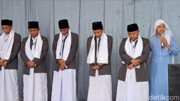 Prosesi khitbah massal di Ponpes Mifathul Huda II Bayasari Ciamis