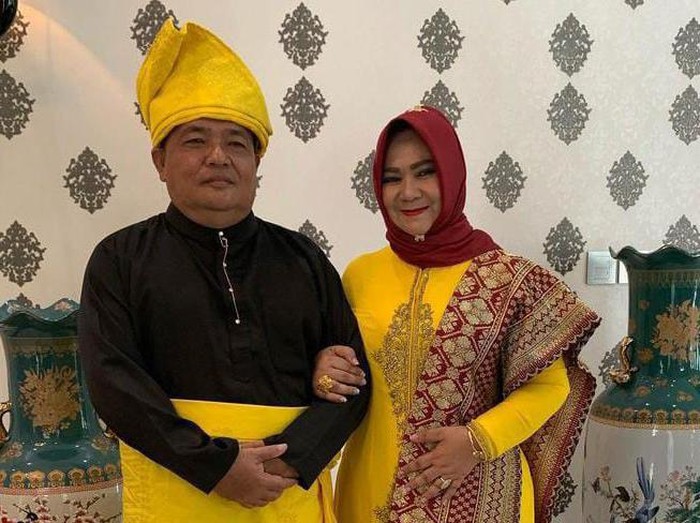 Terbit Rencana Perangin Angin bersama Tiorita br Surbakti