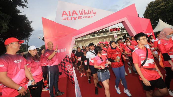 4.000 Peserta Ikut Festival Olahraga dan Musik di Jakarta Sejumlah peserta mengikuti festival olahraga AIA Vitality Live 2023 di Jakarta, Minggu (8/1/2023).