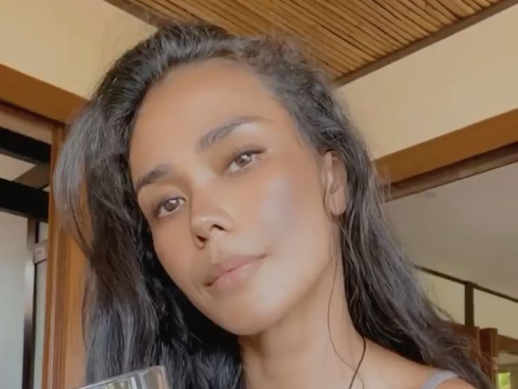 Adinia Wirasti Hobi Ngopi, Ini Momen Serunya