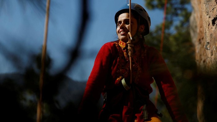Visually impaired participants along with volunteers arrive to take part in an event during the first inclusive rock climbing for visually impaired people in Kathmandu, Nepal January 7, 2023. REUTERS/Navesh Chitrakar