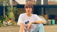 Lagi menikmati karier yang menanjak, Anty Indah pun belum kepikiran menikah. (Foto: dok Instagram)