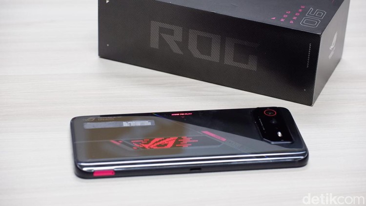 Asus ROG Phone 6 Asus ROG Phone 6