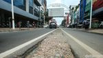 Awas Bahaya! Ada Lubang Bekas Separator di Jalan Pecenongan Jakarta