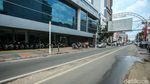 Awas Bahaya! Ada Lubang Bekas Separator di Jalan Pecenongan Jakarta