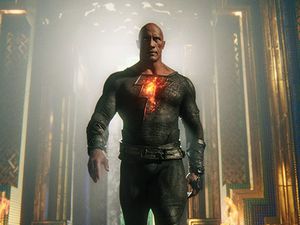 Dwayne Johnson Disebut Pakai Stuntman di Black Adam Gegara Sering Ngaret