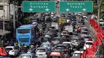 Jalan Basuki Rahmat Arah Tebet Macet, Ini Penampakannya