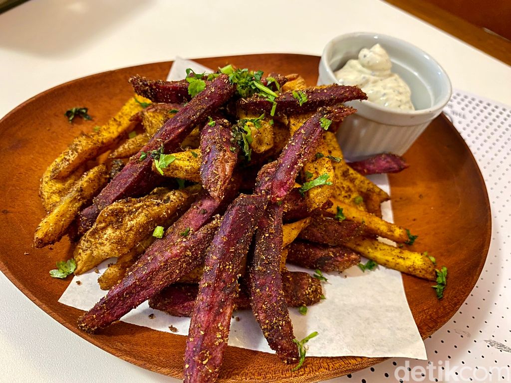Jawaica: Gurih Aromatik! Ayam Bakar Bumbu Jamaika yang Hits di Kemang