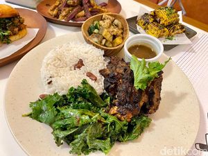 Jawaica: Gurih Aromatik! Ayam Bakar Bumbu Jamaika yang Hits di Kemang