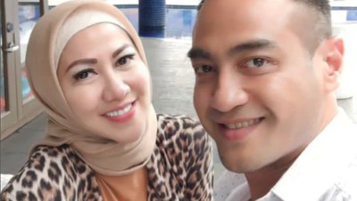 8 Foto Kemesraan Venna Melinda dan Ferry Irawan Sebelum Diterpa Kasus KDRT