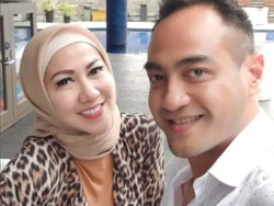 8 Foto Kemesraan Venna Melinda dan Ferry Irawan Sebelum Diterpa Kasus KDRT