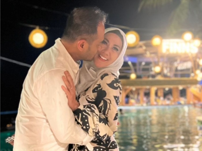 kemesraan Venna Melinda dan Ferry Irawan